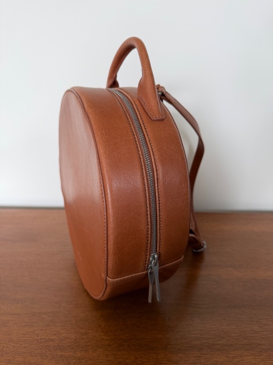 KIARA Vegan Round Backpack - Vintage main image 6